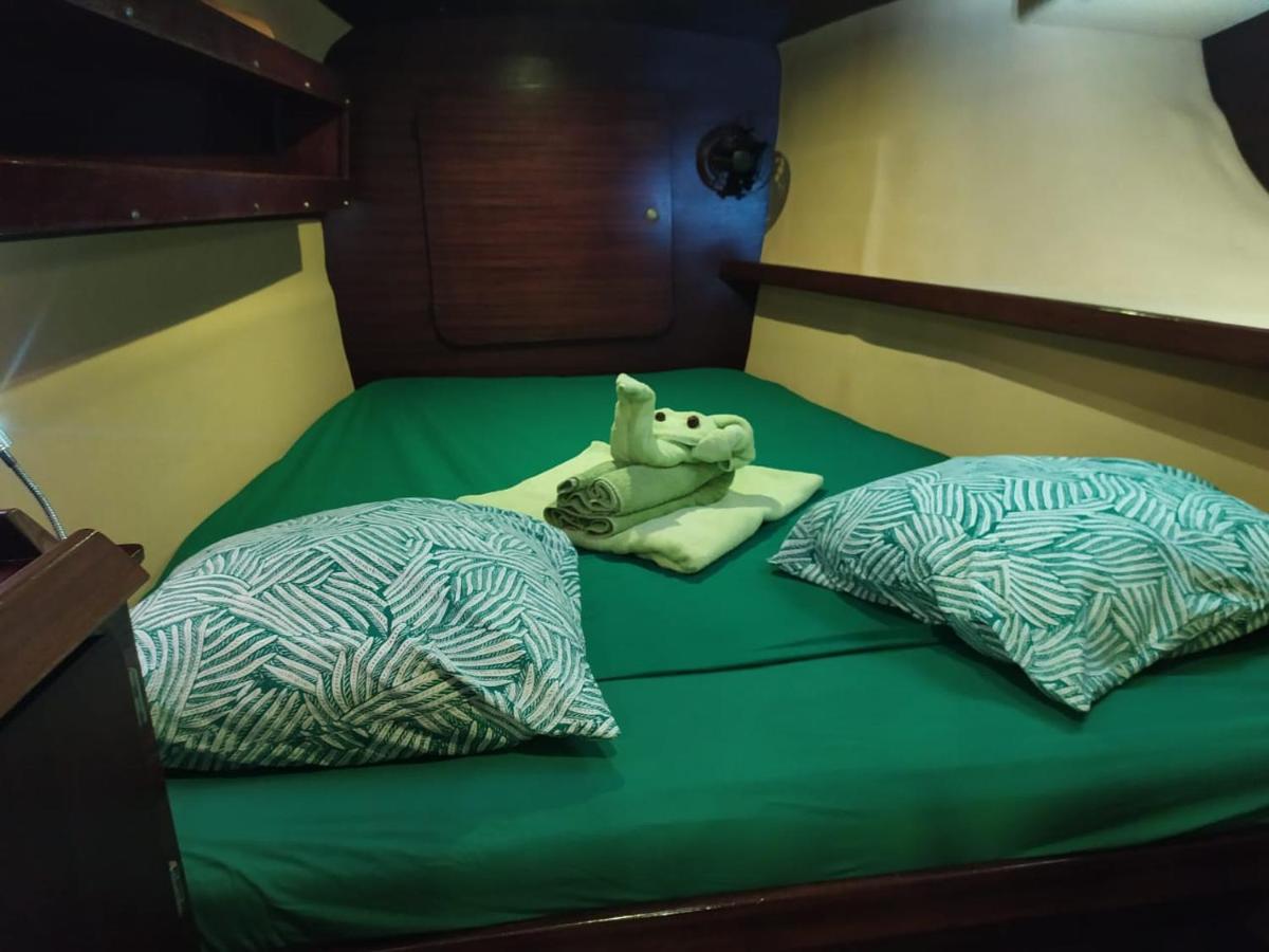 Imagine972 Martinique Bateau Hotel A Quai Le Marin 3 Cabines 3 Salles De Bains 6 Pers Maxi Exterior foto